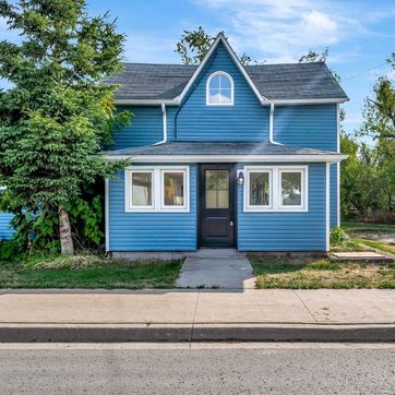 19 Prince St E, Bobcaygeon